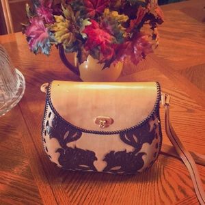GENUINE LEATHER WESTERN PURSE